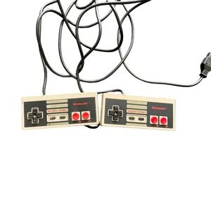 Nintendo NES Controller Set of 2 Original Wired Gamepads Model NES-004 OEM‎
